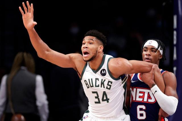 博鱼电竞官网-东部巅峰战雄鹿再斩篮网 内线优势令对手无力招架