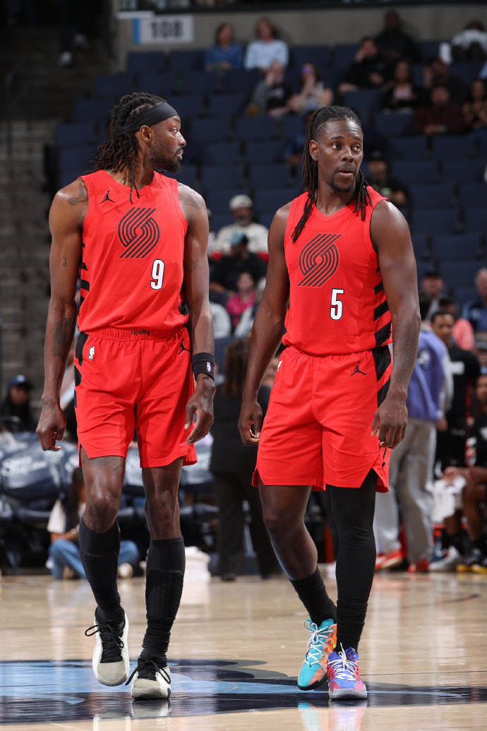 博鱼电竞-开拓者三杀灰熊!霍勒迪35分5板11助,格兰特30分9板,罗威20+11|三分球|罗伯特·威廉姆斯三世|罗伯特-威廉姆斯|波特兰开拓者队|孟菲斯灰熊_新浪新闻